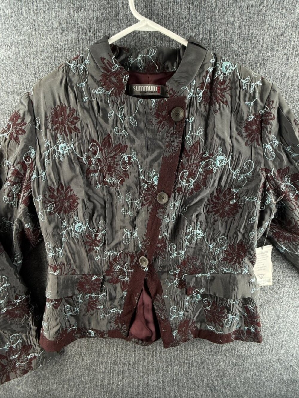NWT Summum Womenswear Size 44 Blazer Floral Embroidered Button Up Long Sleeve